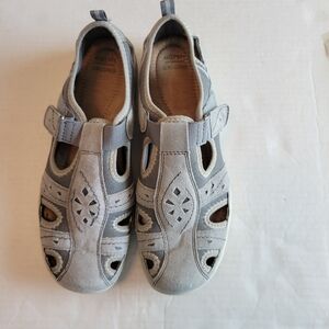 Earth Origins Gray Suede & Mesh Hook & Loop Close Sandals Ladies 8.5
